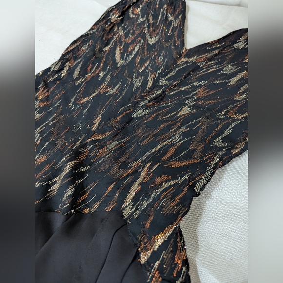 1990s Party Dress with Shades of Gold Tinsel Drop Waist - Picture 4 of 8